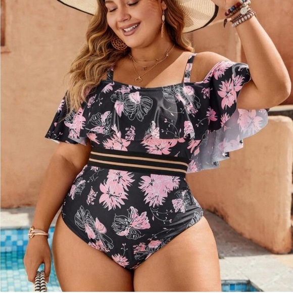 NWOT Floral Ruffle Swimsuit Black & Pink 2X - Picture 1 of 4
